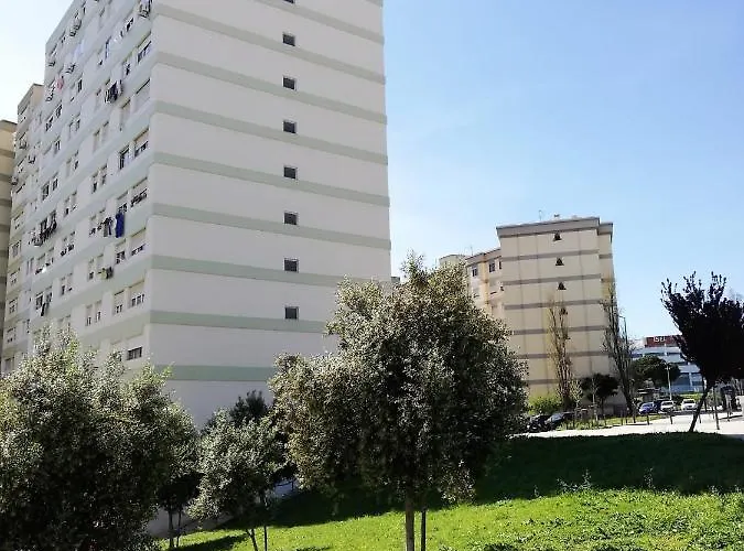 Vistas Sobre O Rio Tejo *